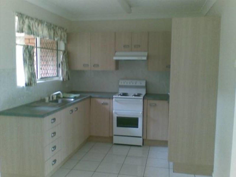 3/9 Kawana Close, Kawana QLD 4701